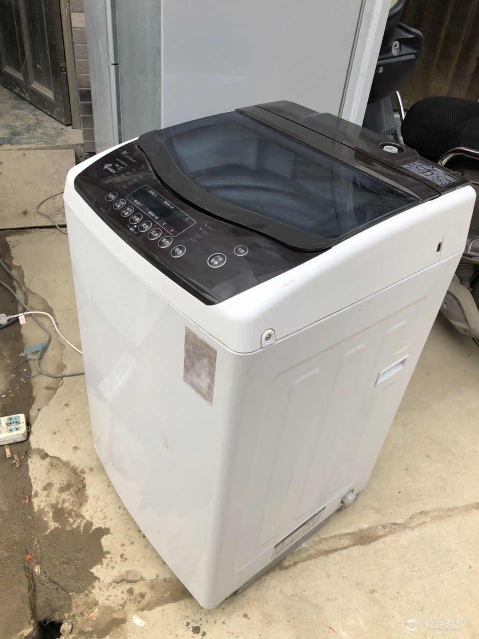 二手小天鹅全自动洗衣机