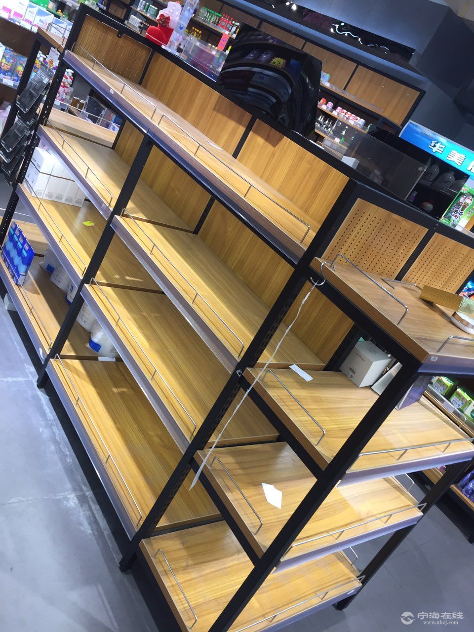 低价转让超市二手货架15757861668