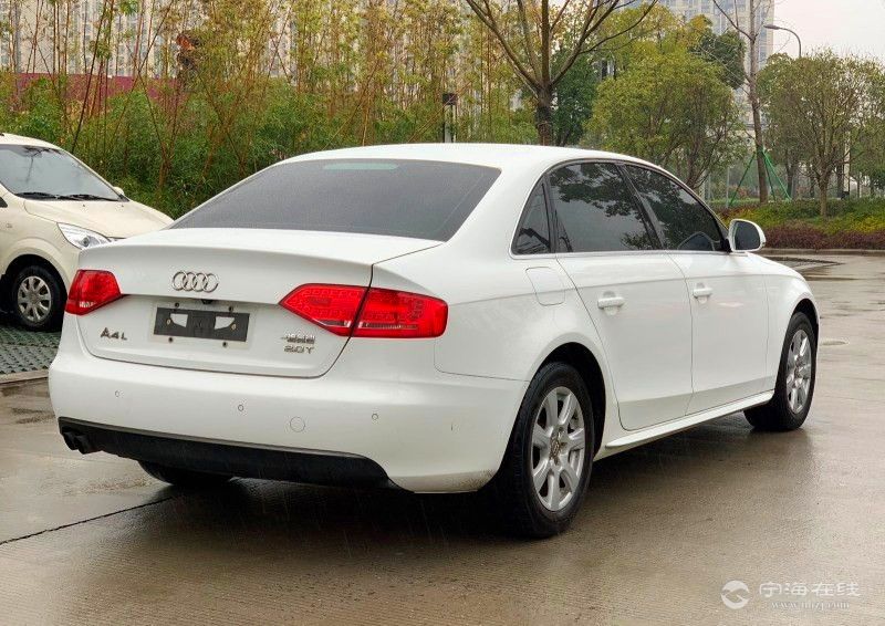 09年奥迪a4l年前急卖可分期按揭付款个人私家一手车