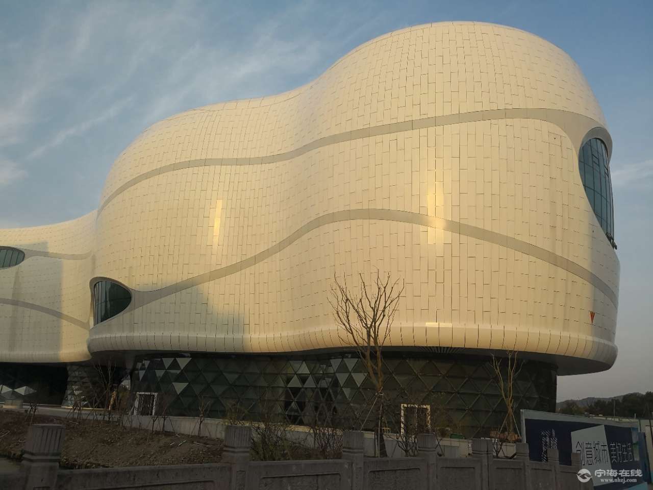 杭州白马湖畔中国动漫城,造型别具一格