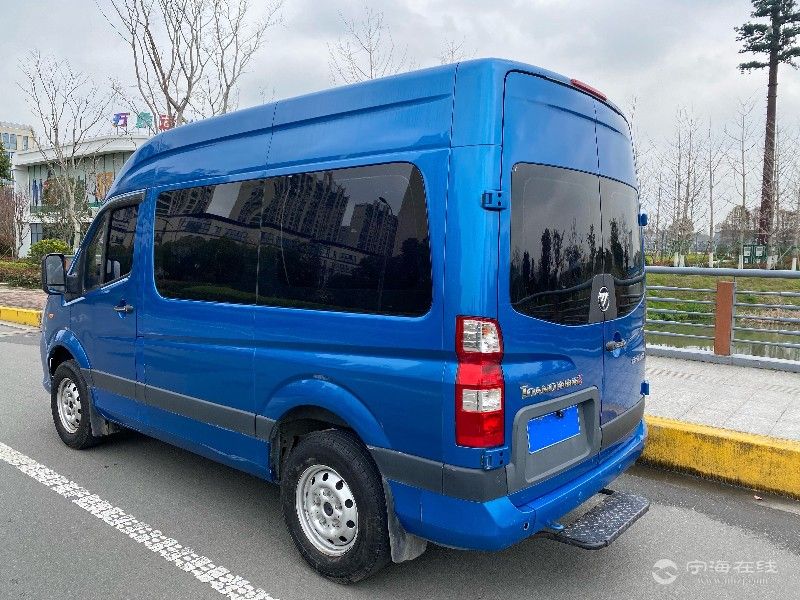 福田图雅诺6座国五蓝牌小型客车 报价:8